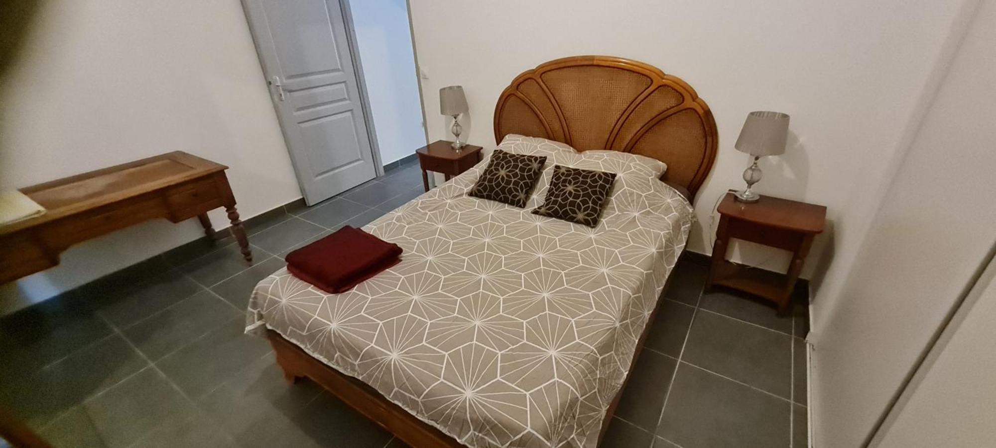 T3, 65 M2, Sur Mer,300m Du Port, Terrasse Et Petite Cour, 2 Et Salon Apartment
