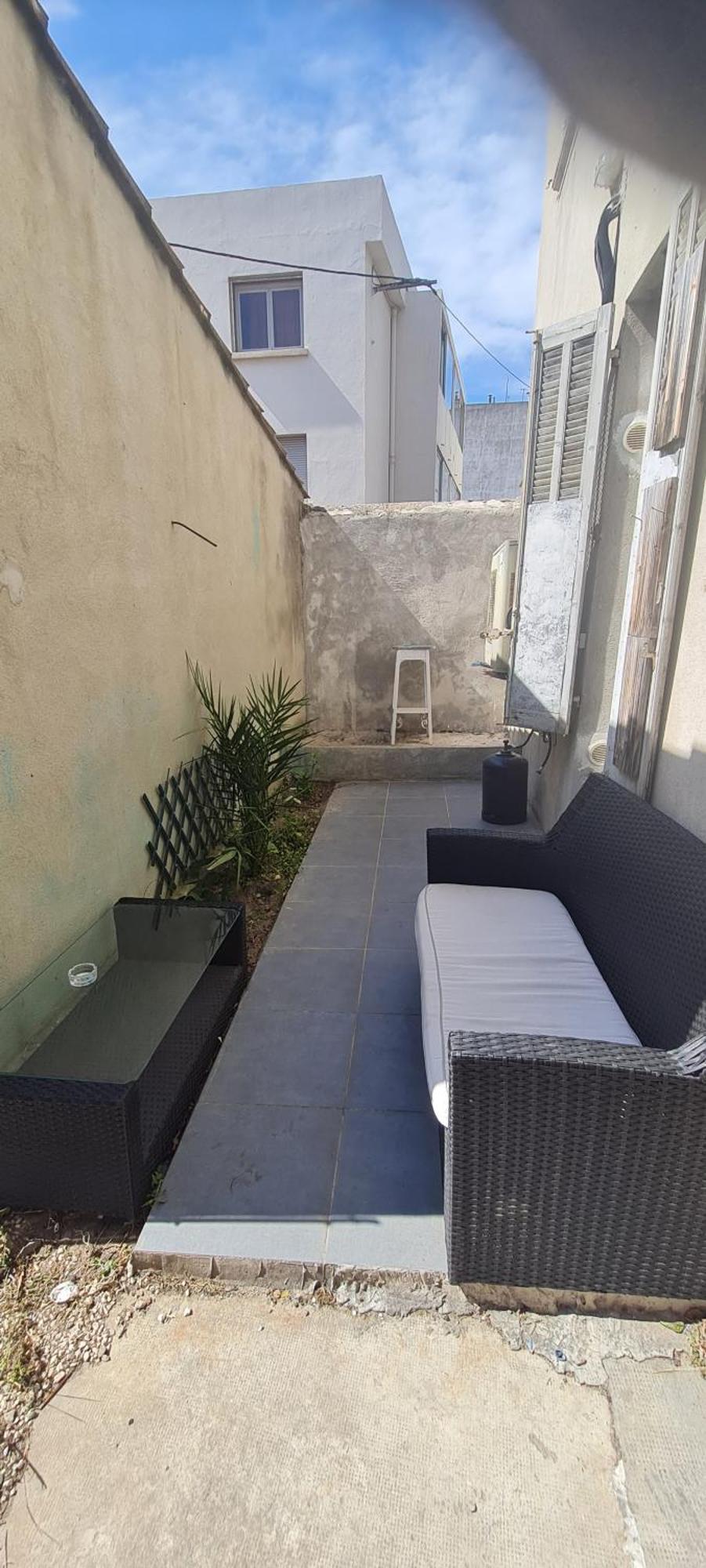 Apartment T3, 65 M2, Sur Mer,300m Du Port, Terrasse Et Petite Cour, 2 Et Salon