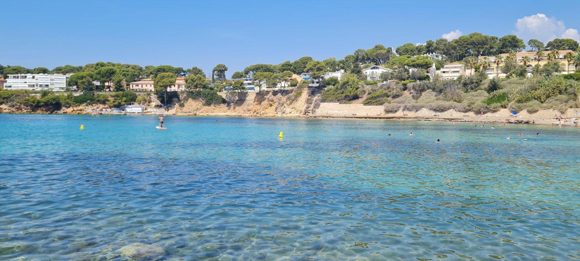 T3, 65 M2, Sur Mer,300m Du Port, Terrasse Et Petite Cour, 2 Et Salon